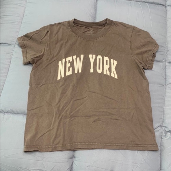 Brandy Melville Tops - Brandy Melville Brown New York T-Shirt